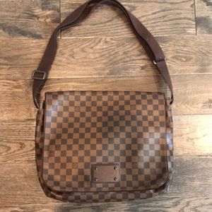 Louis Vuitton Messenger Bag